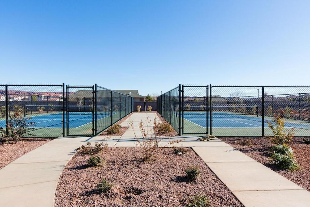 Red Mountain Retreat At Ocotillo Springs Resort 43 Brand New Home, Private Pool, & Hot Tub Santa Clara Exteriör bild