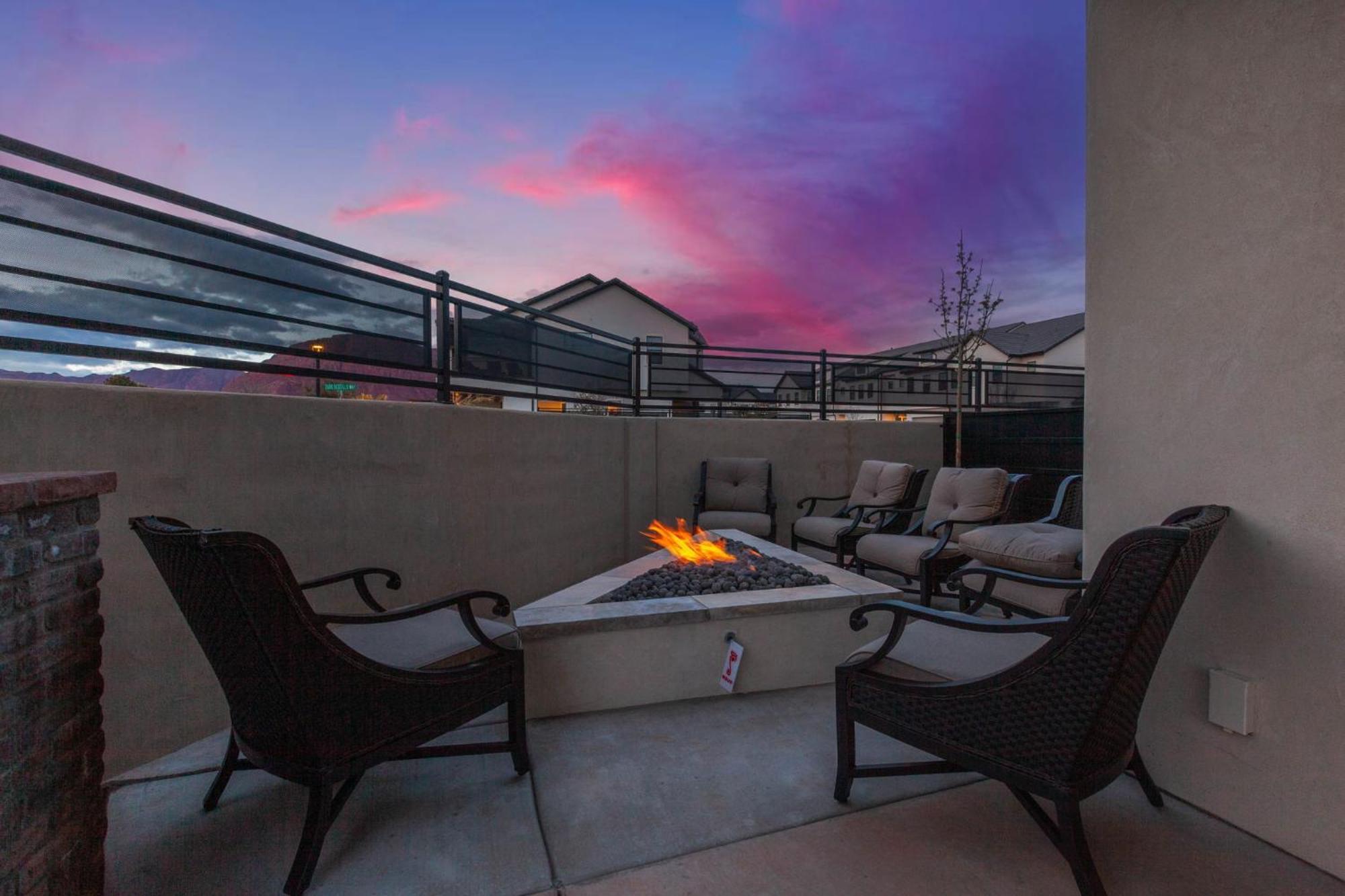Red Mountain Retreat At Ocotillo Springs Resort 43 Brand New Home, Private Pool, & Hot Tub Santa Clara Exteriör bild